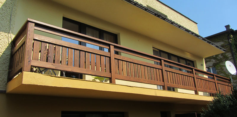 balustrada-balkonowa-drewniana