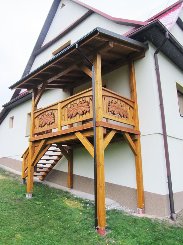 taras-schody-drewniane